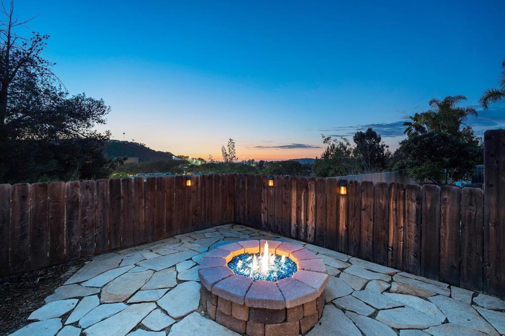 6678 Park Ridge Blvd