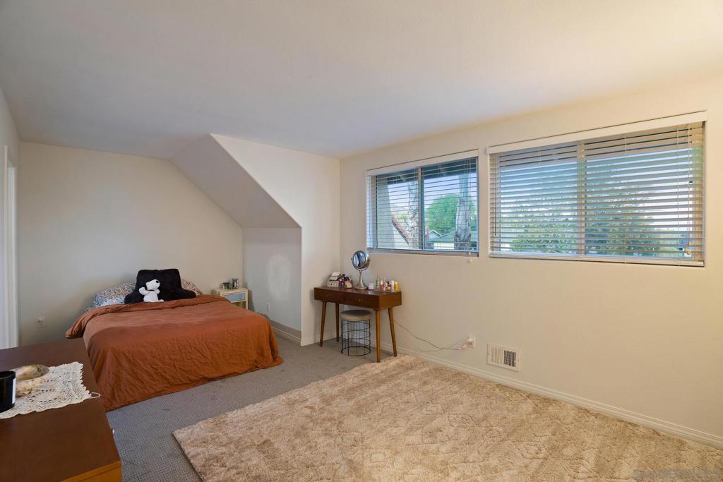 6678 Park Ridge Blvd