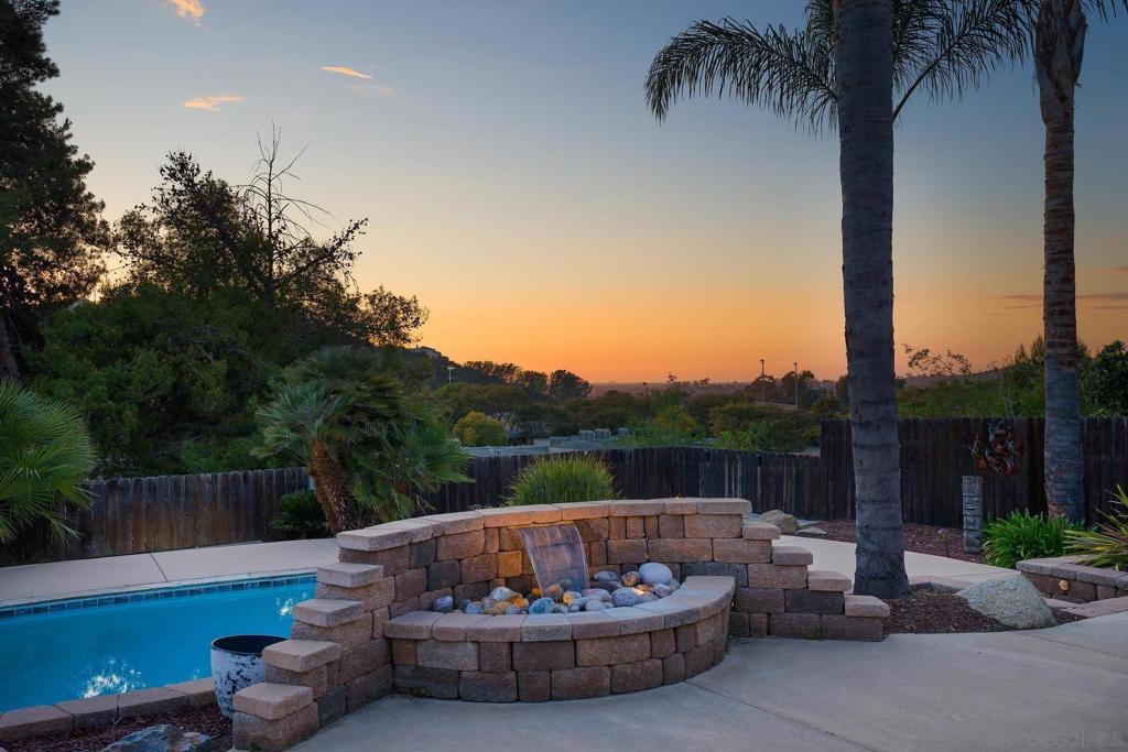 6678 Park Ridge Blvd