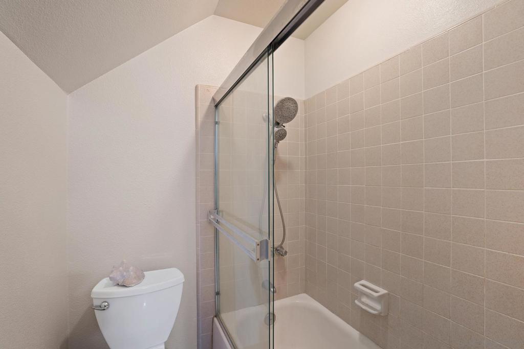 6678 Park Ridge Blvd