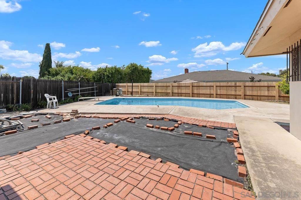 5824 Kent Pl