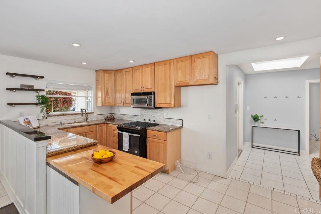 10010 Corkwood Avenue