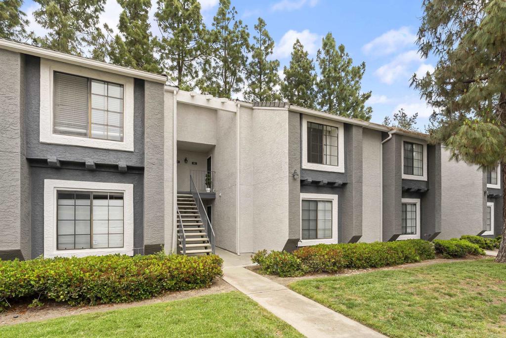 14936 Avenida Venusto 12