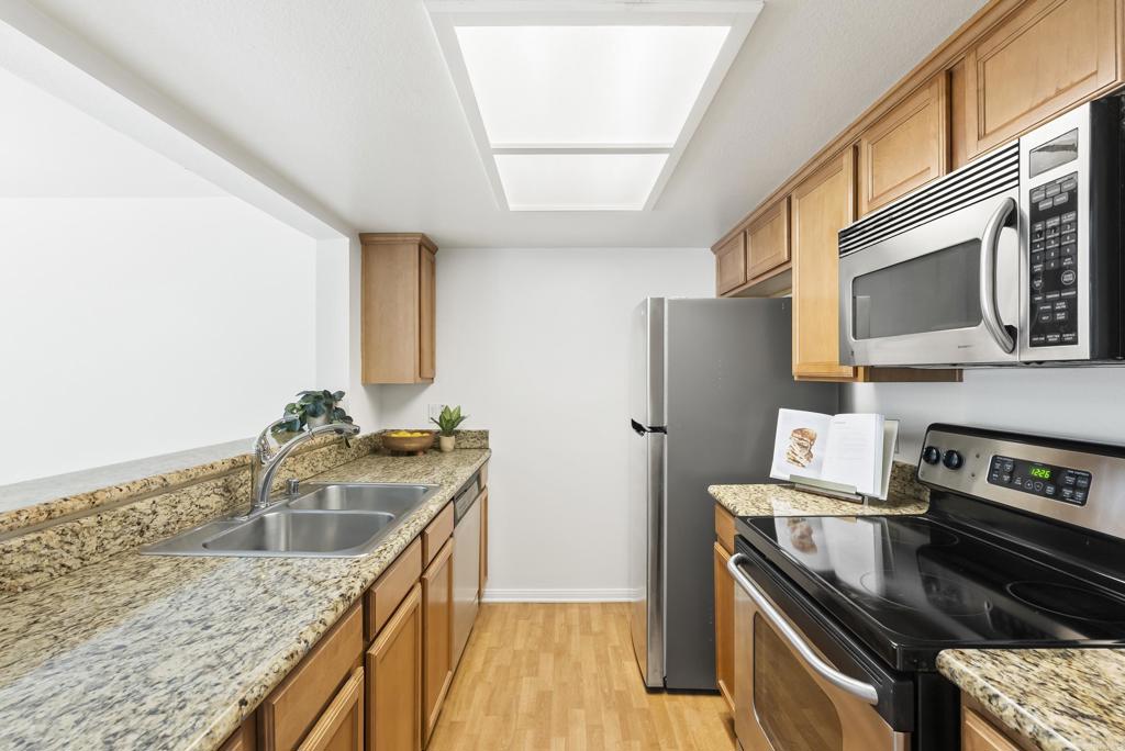 14936 Avenida Venusto 12