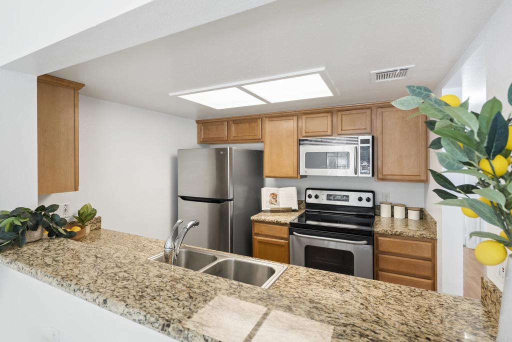 14936 Avenida Venusto 12
