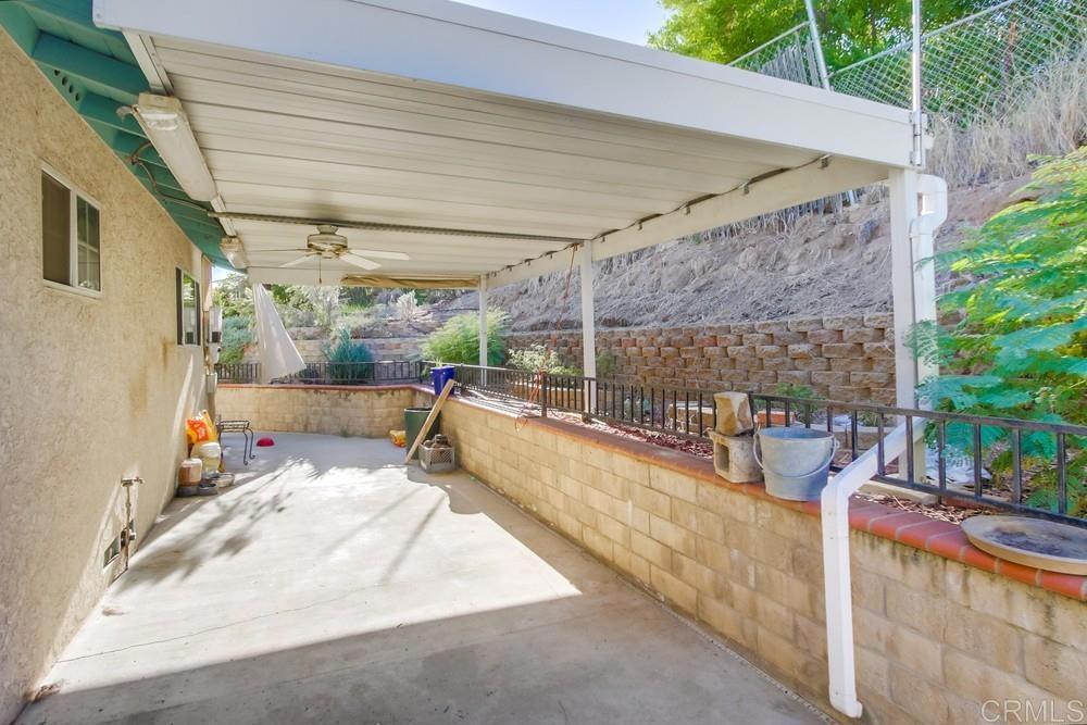8910 Lakeview Road