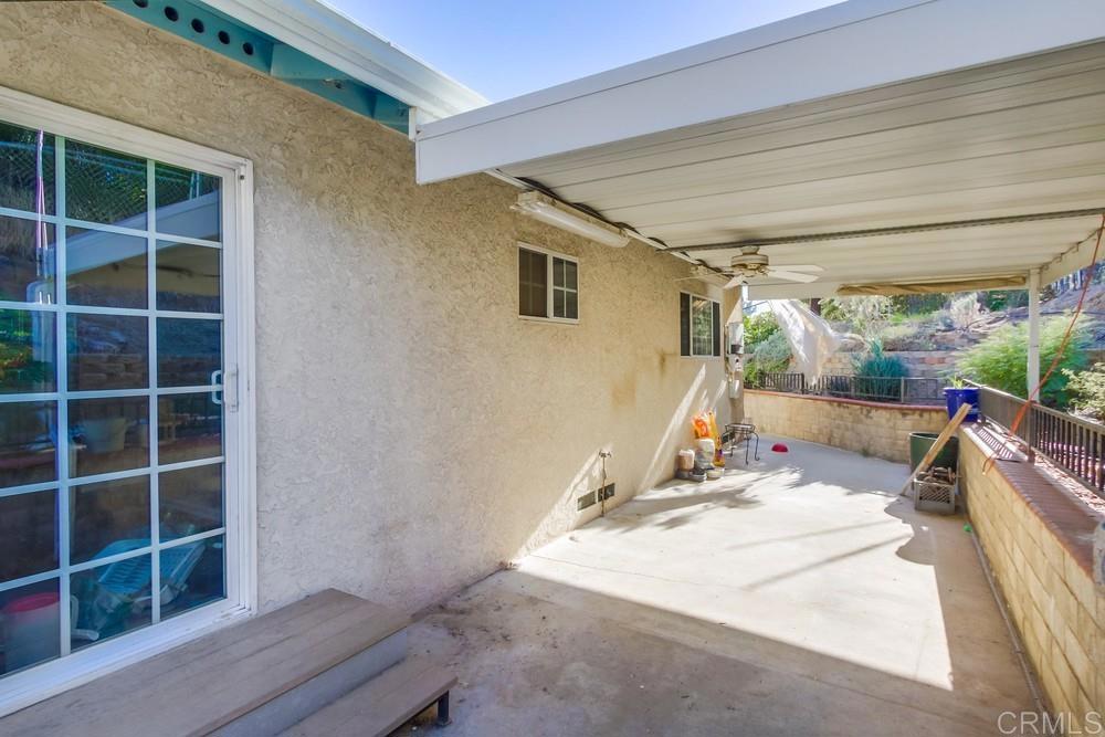8910 Lakeview Road