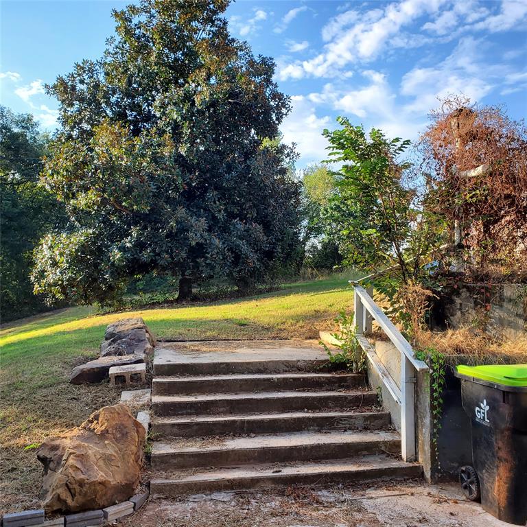 23615 Johnson Avenue