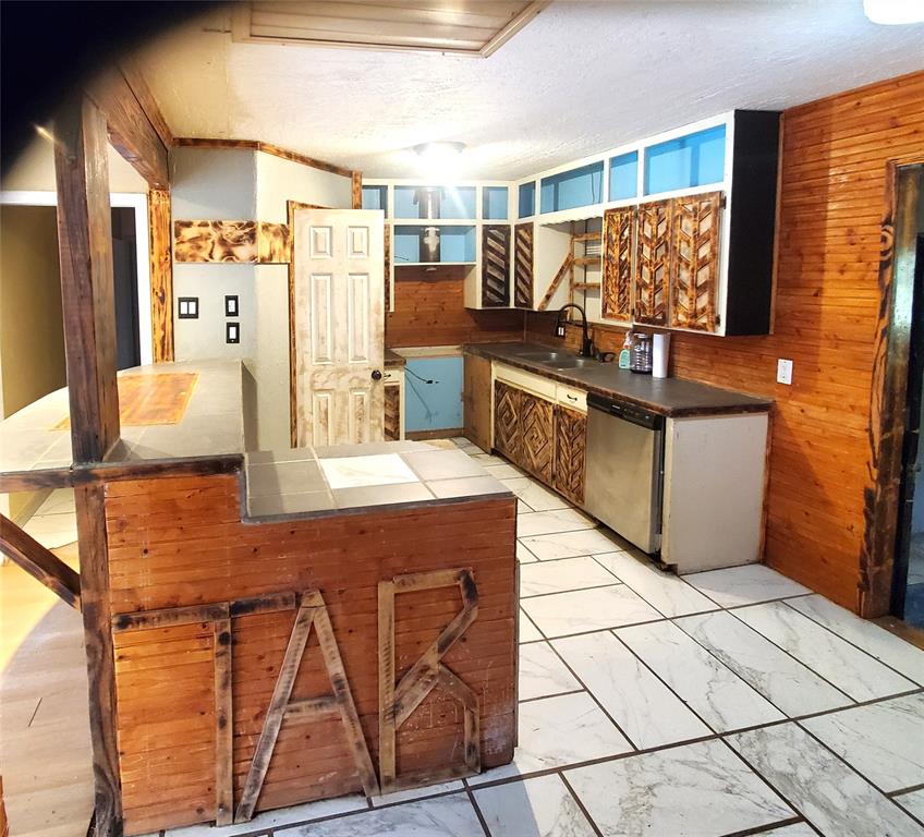 23615 Johnson Avenue