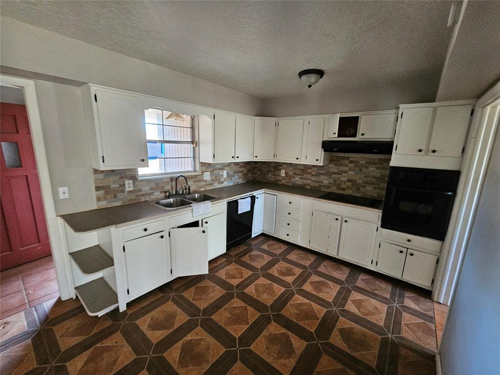 2517 Weatherford Drive