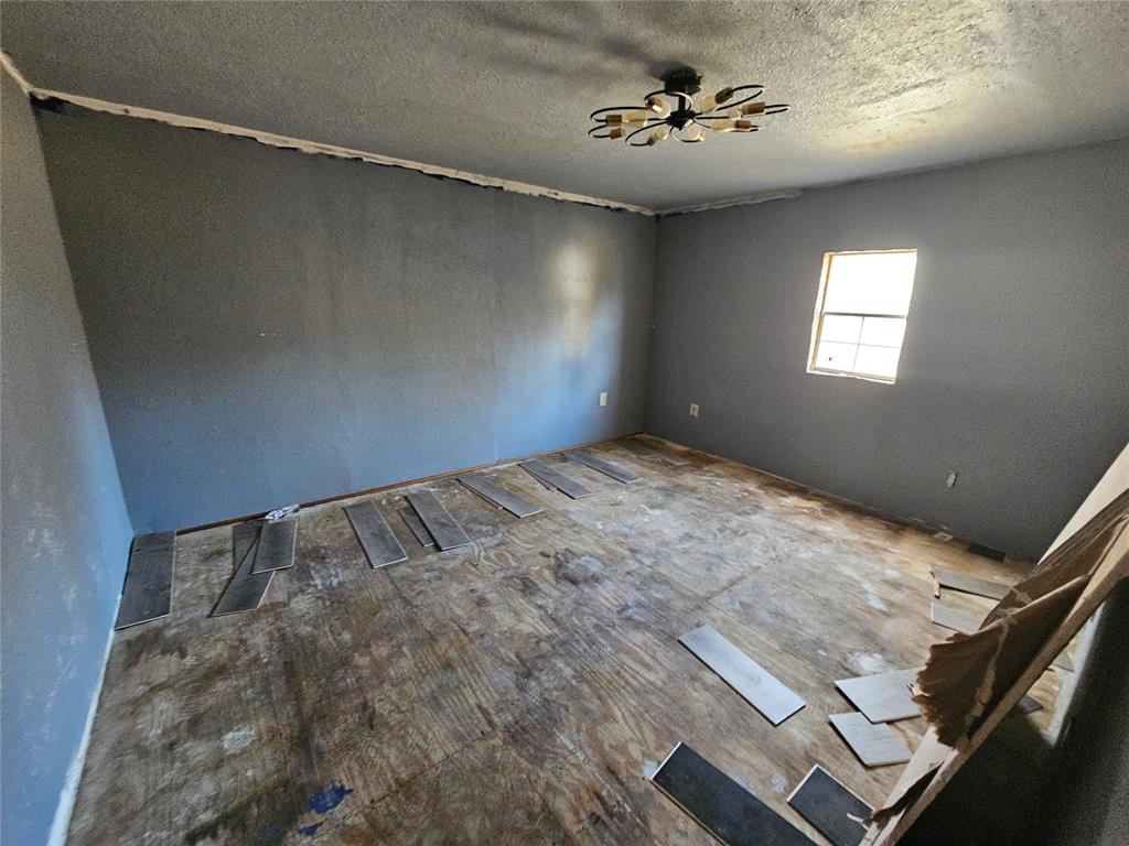 42 Greenbriar Avenue