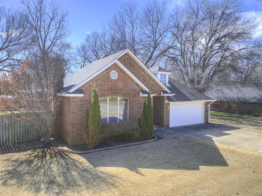 906 Woodbrook Drive