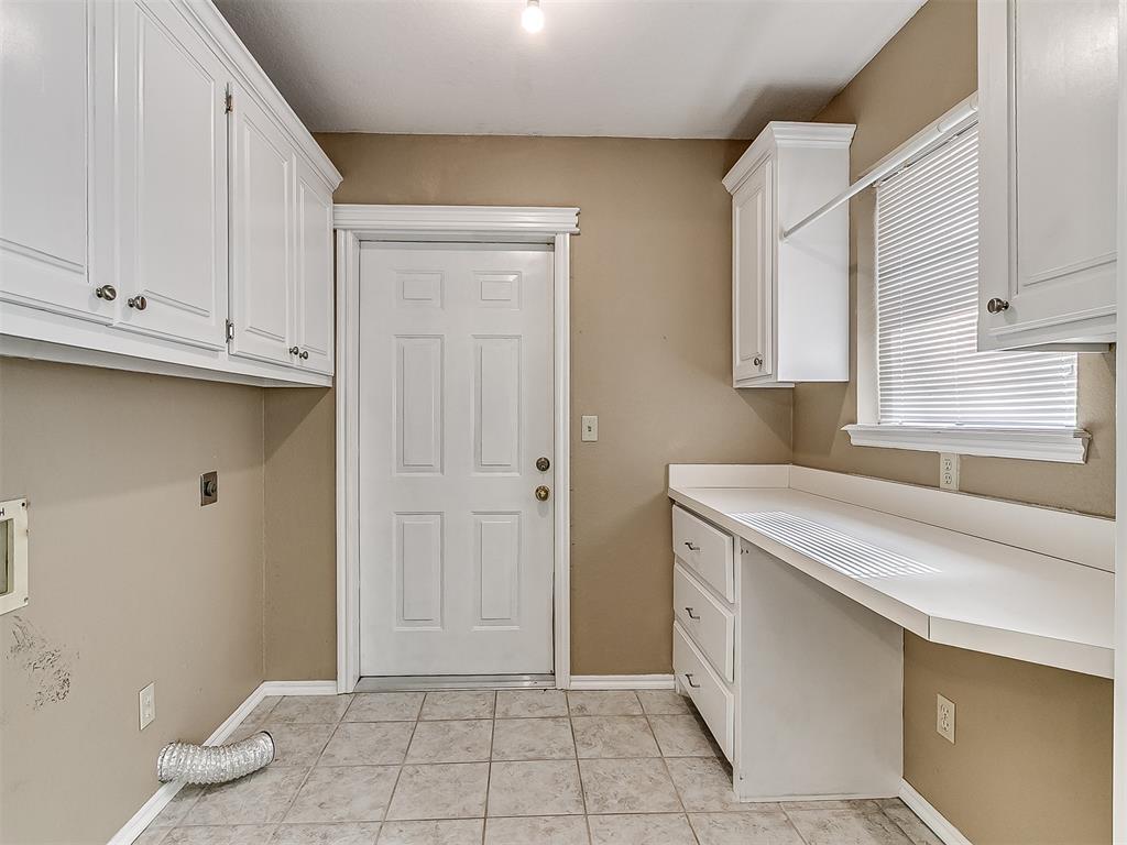 906 Woodbrook Drive