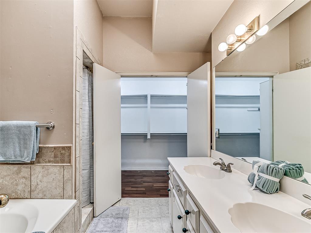 906 Woodbrook Drive