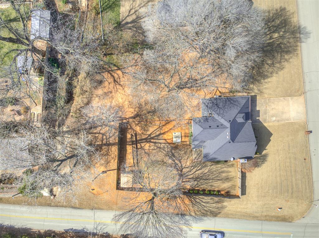 906 Woodbrook Drive