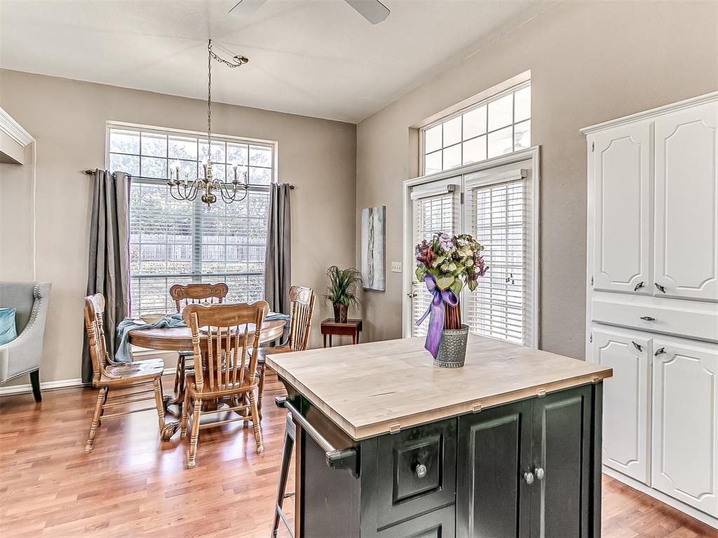 906 Woodbrook Drive