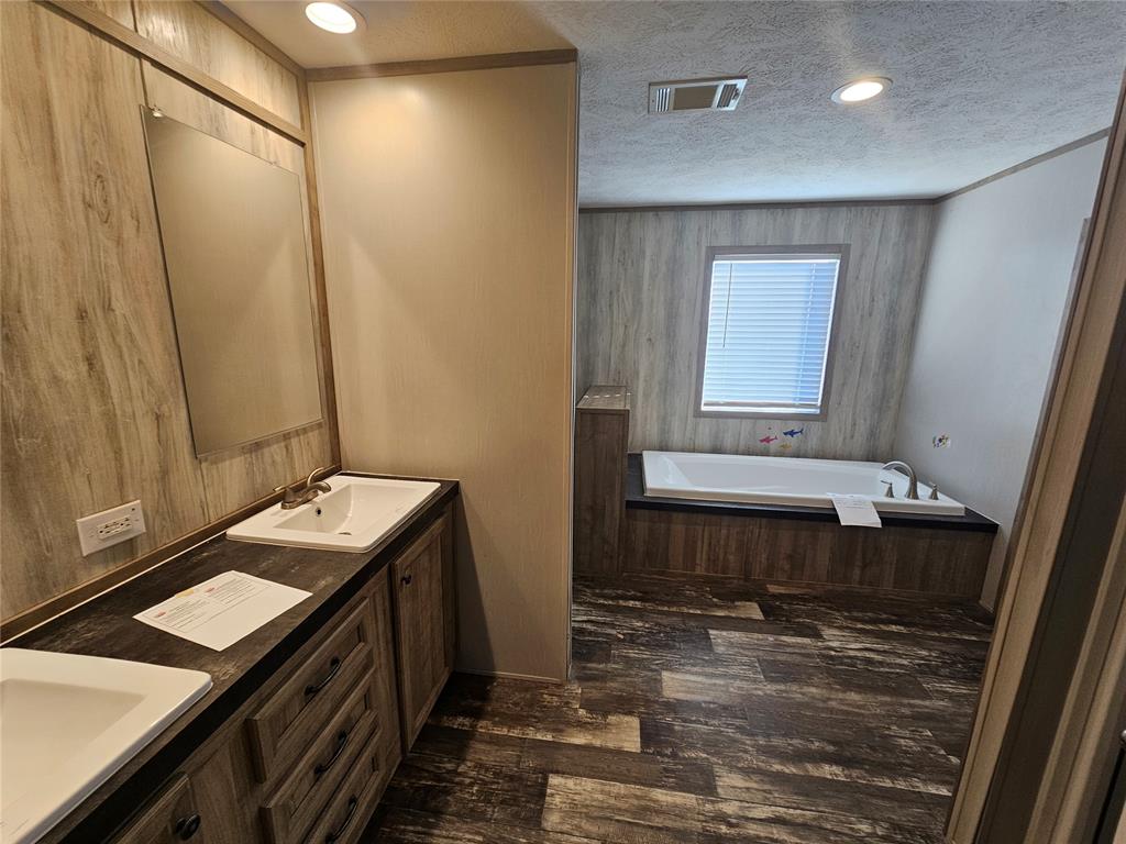 1448 County Road 1344