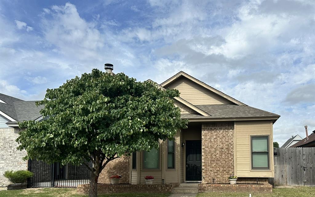 2131 Lonnie Lane