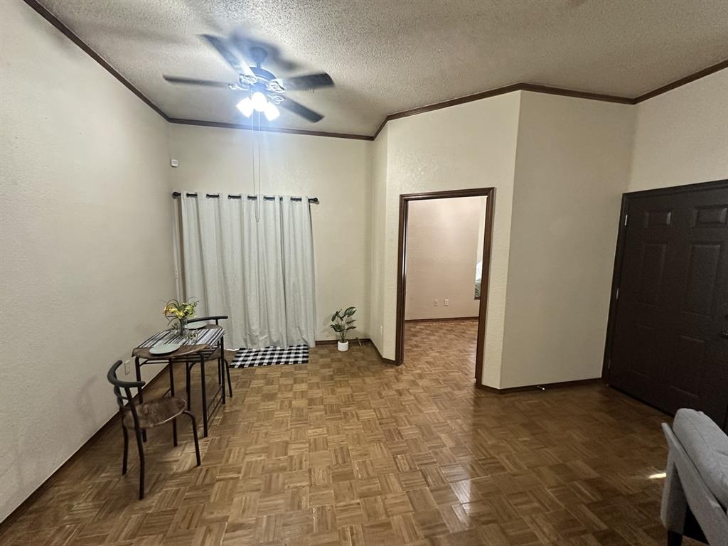 2131 Lonnie Lane