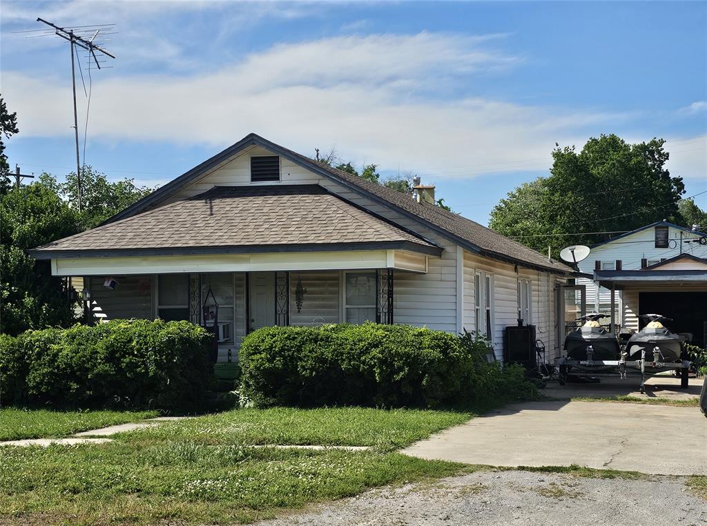 115 W Ash Street