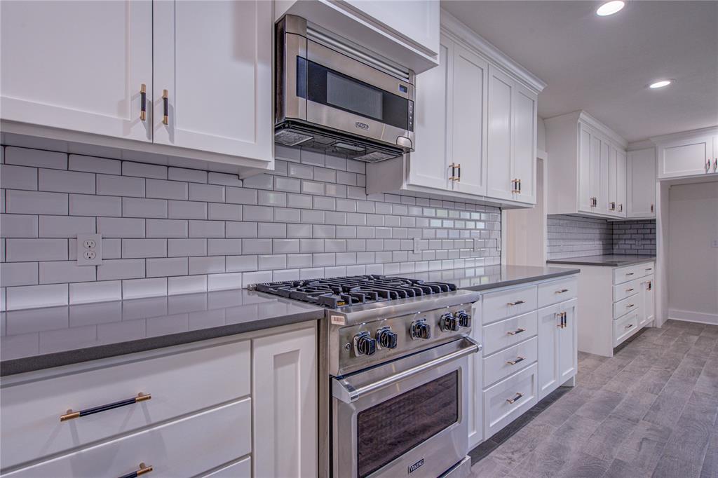 515 W Jackson Street