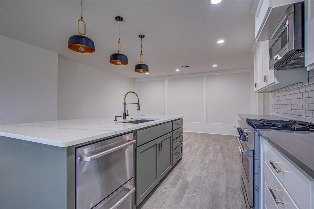 515 W Jackson Street