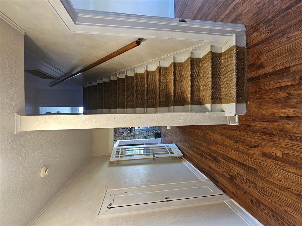 125 W Midland Street
