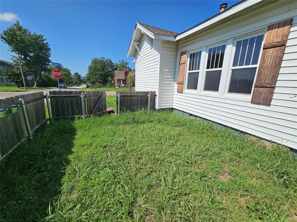 125 W Midland Street