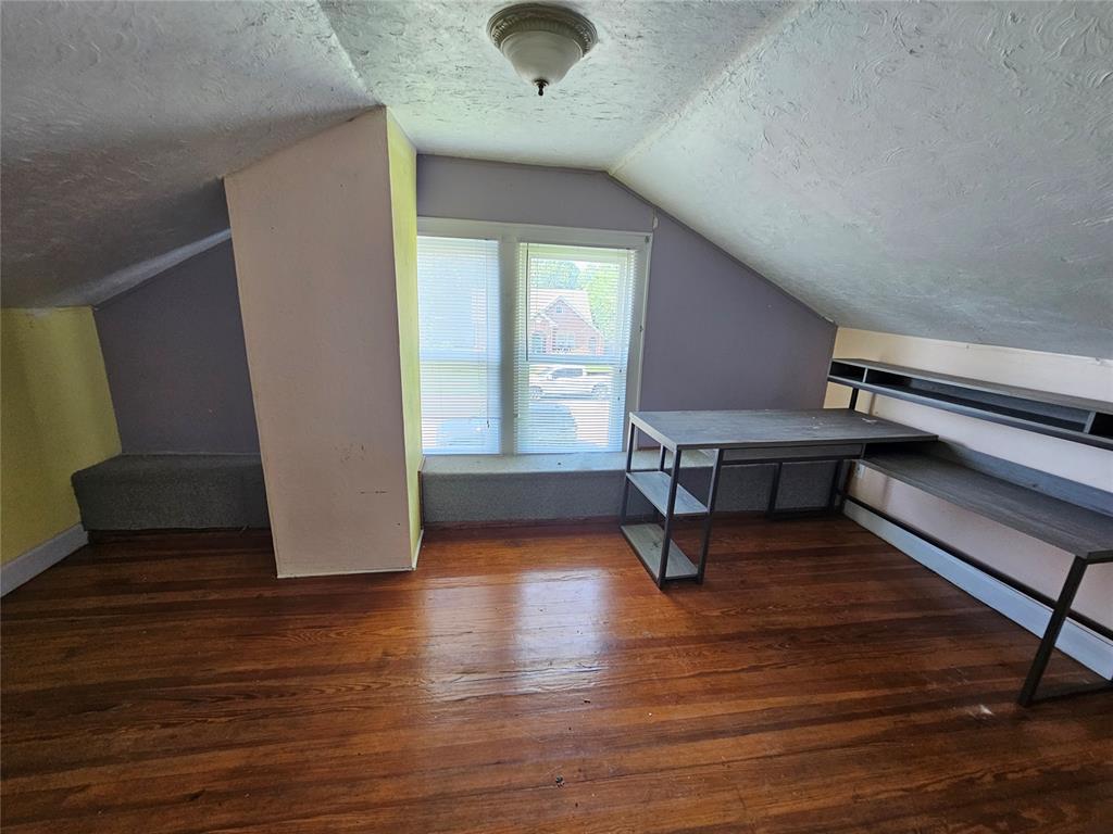 125 W Midland Street