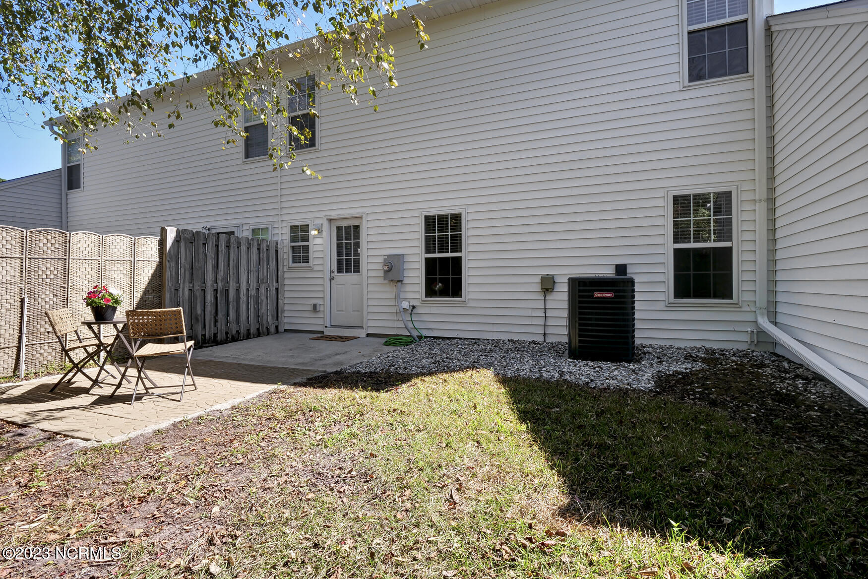 338 Emerald Cove Court Unit: 11