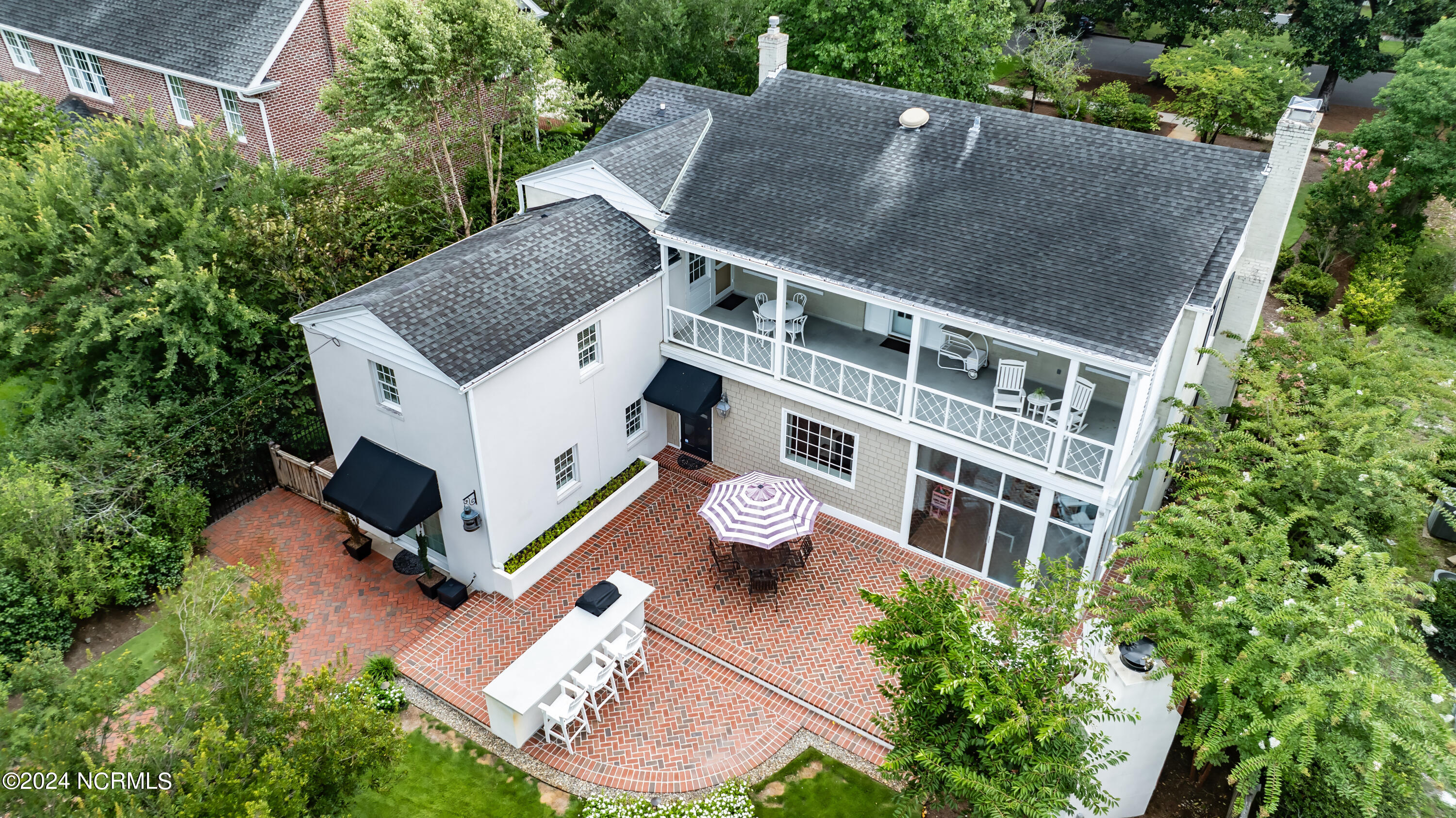 1322 Country Club Road
