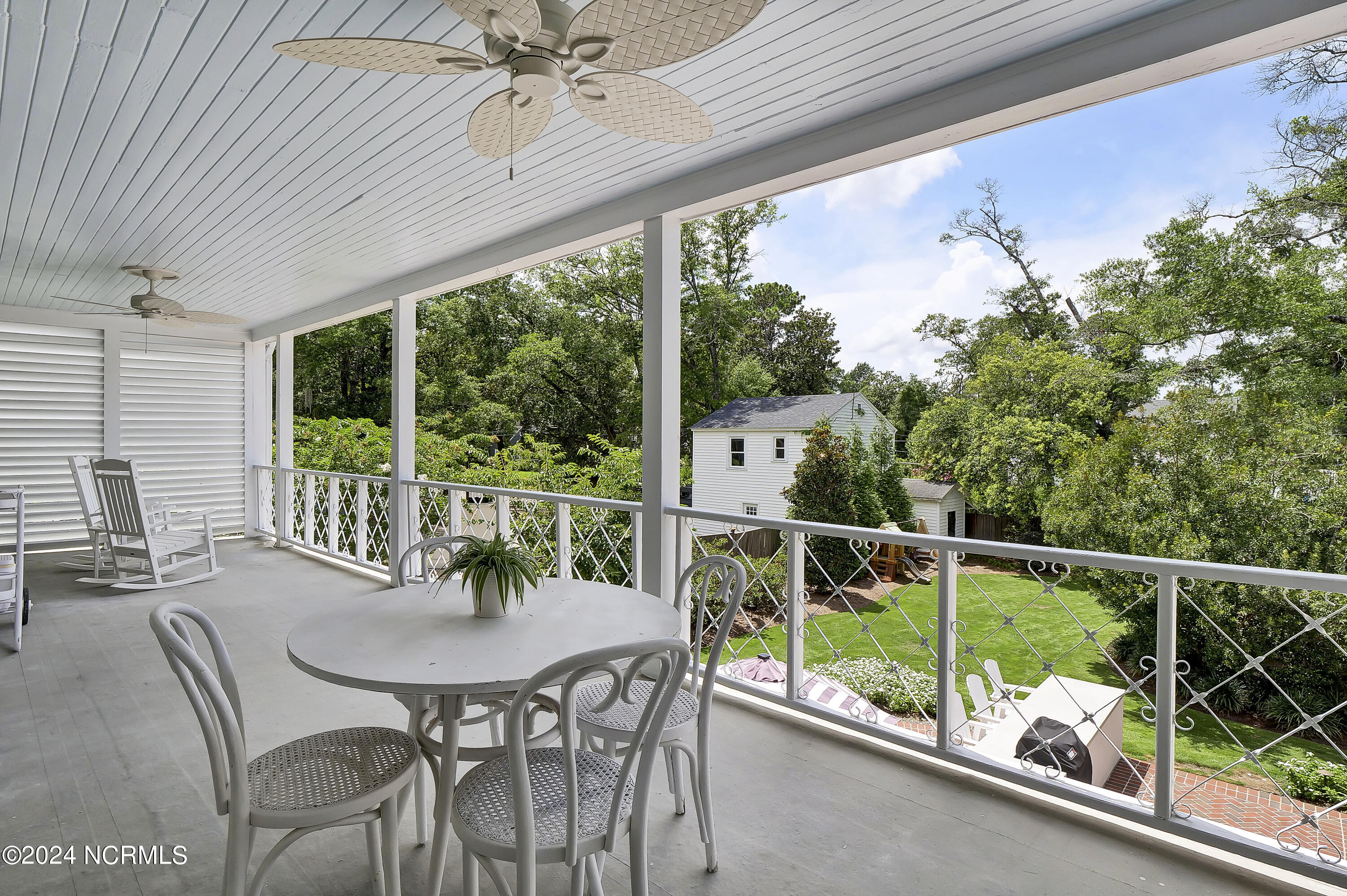 1322 Country Club Road