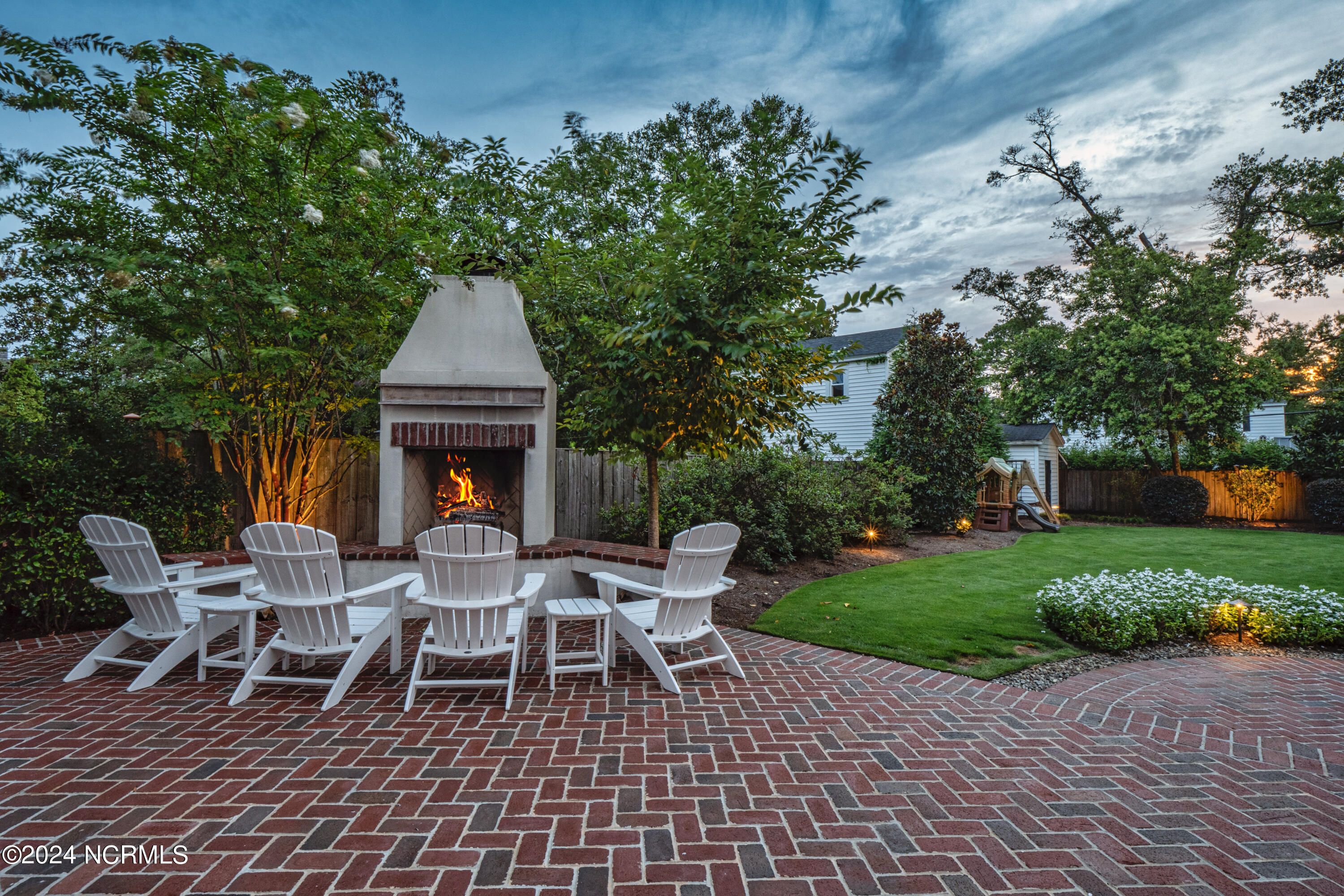 1322 Country Club Road