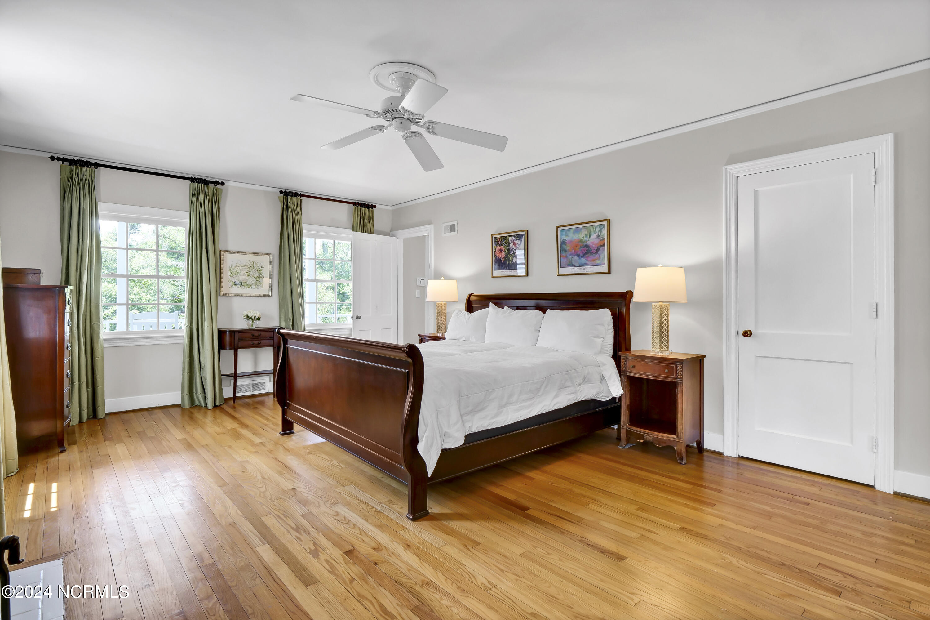 1322 Country Club Road