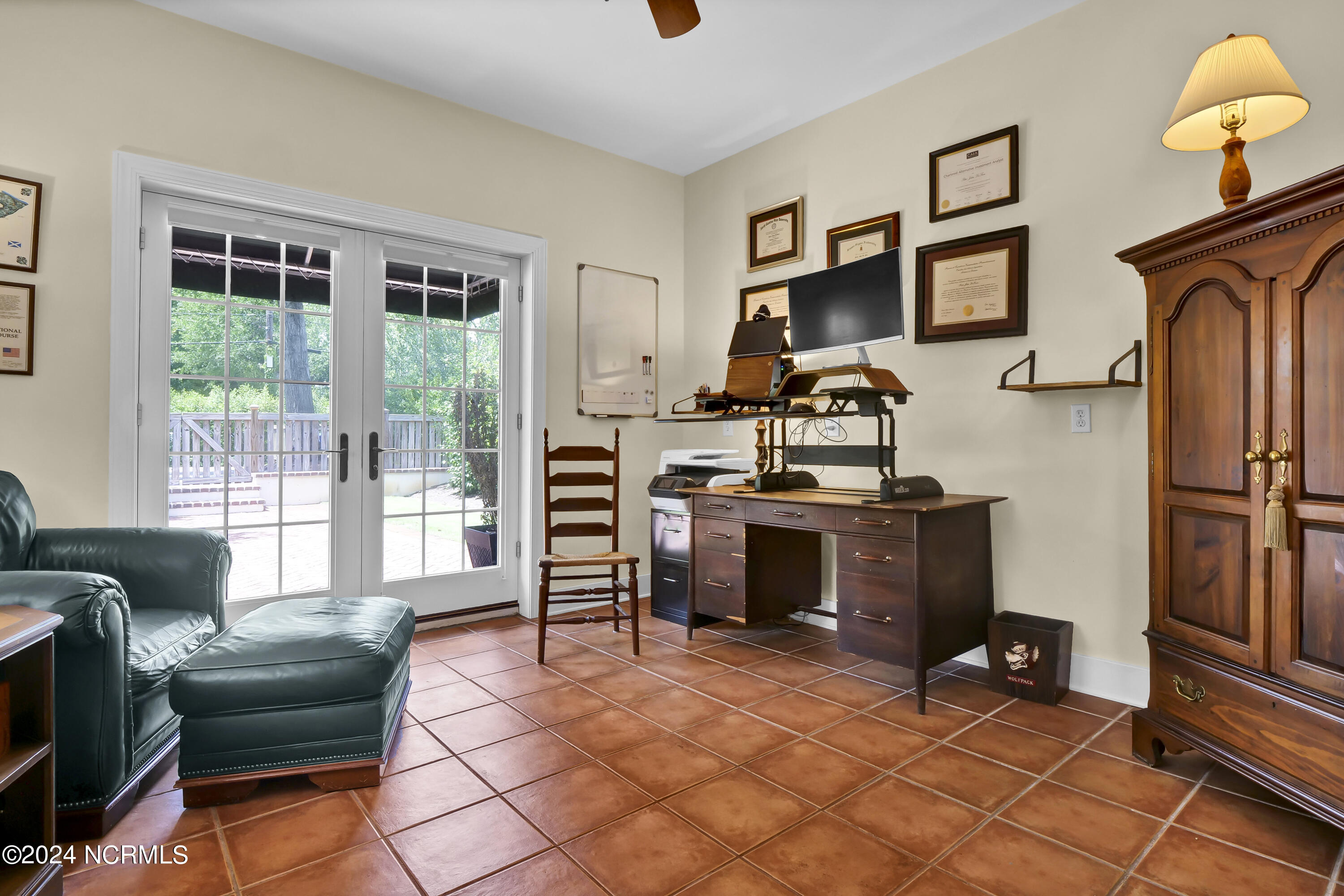 1322 Country Club Road