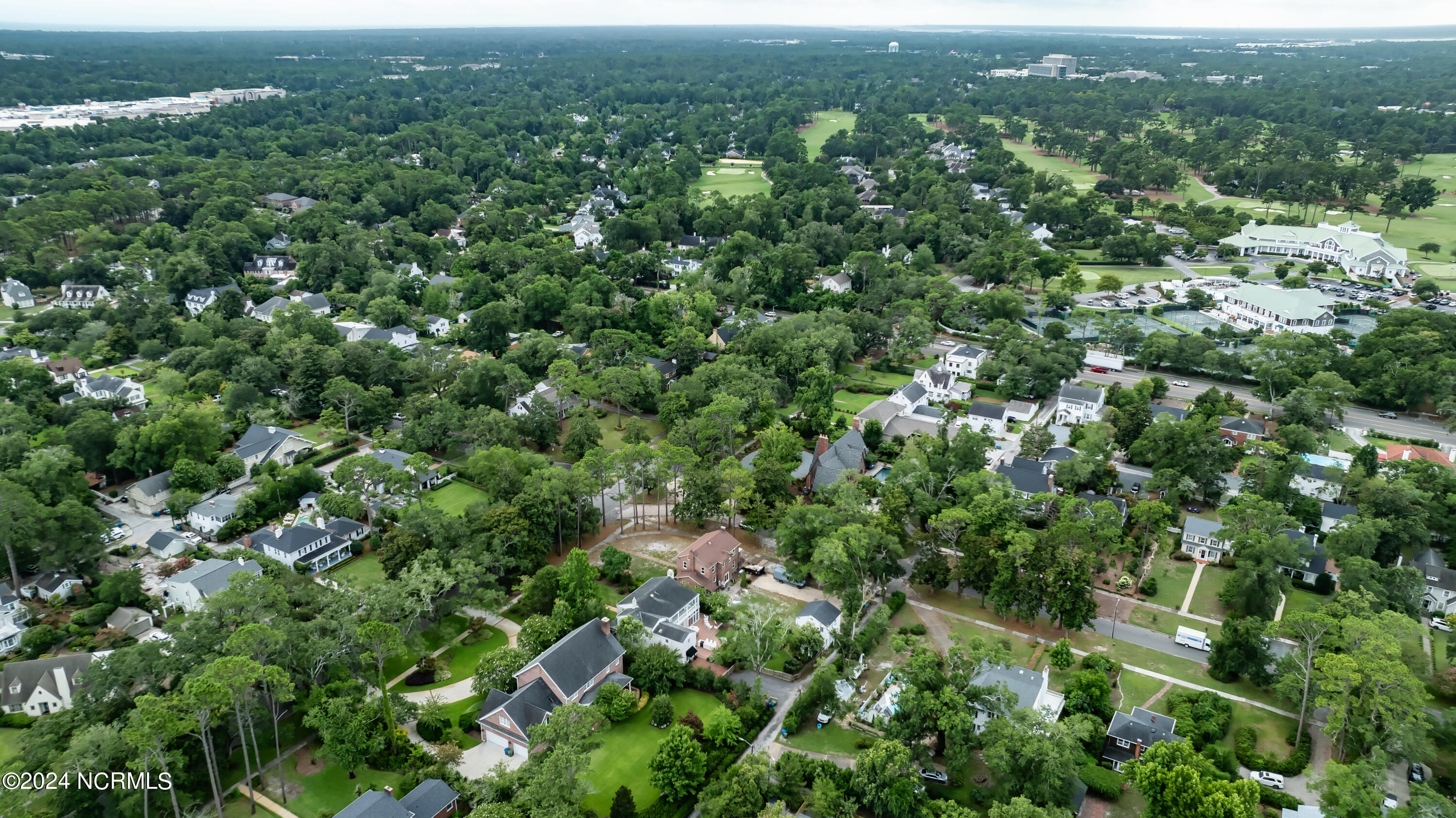 1322 Country Club Road