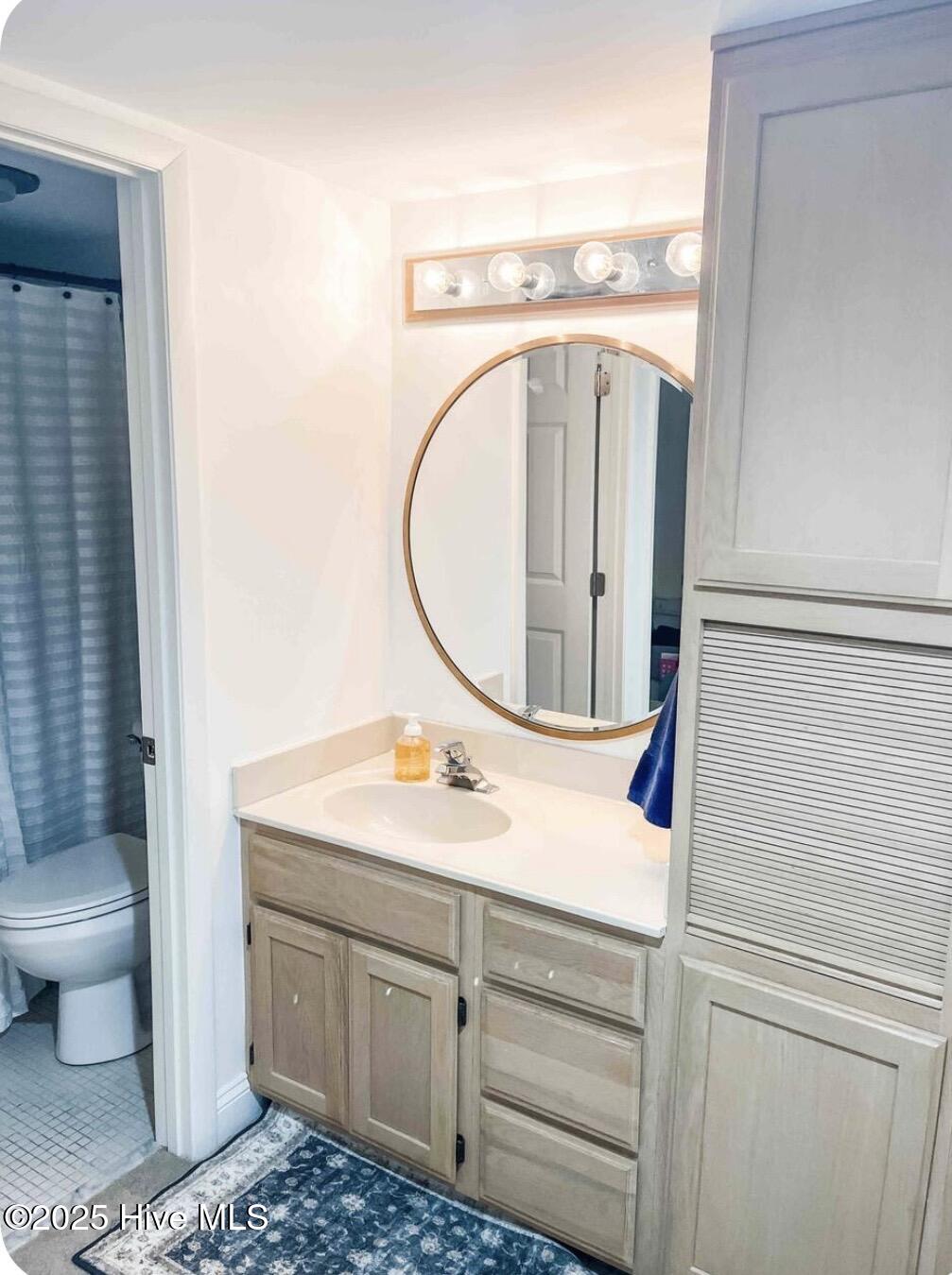 1704 Lumina Avenue N Apt 8d