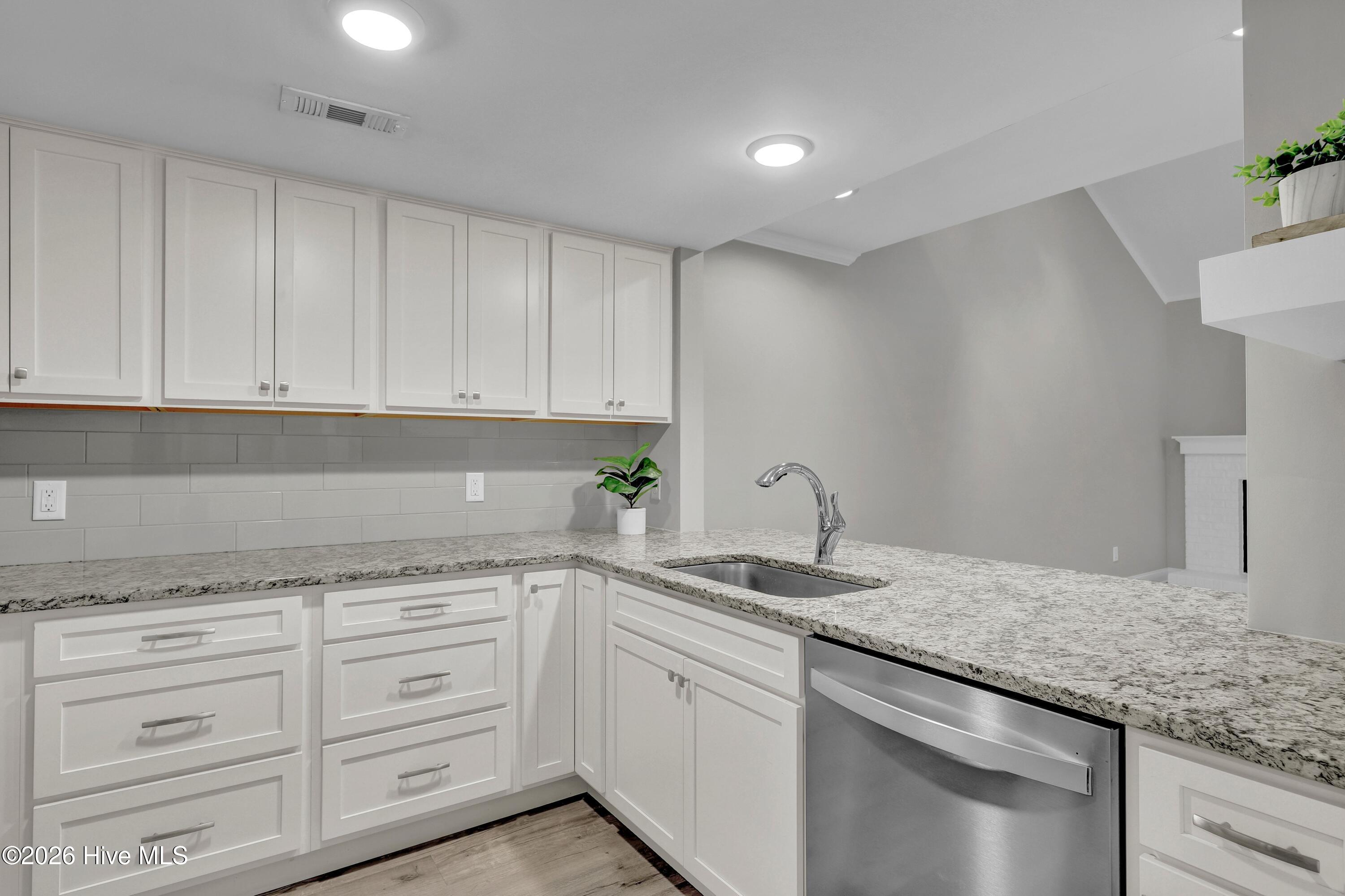 1800 Eastwood Road 217