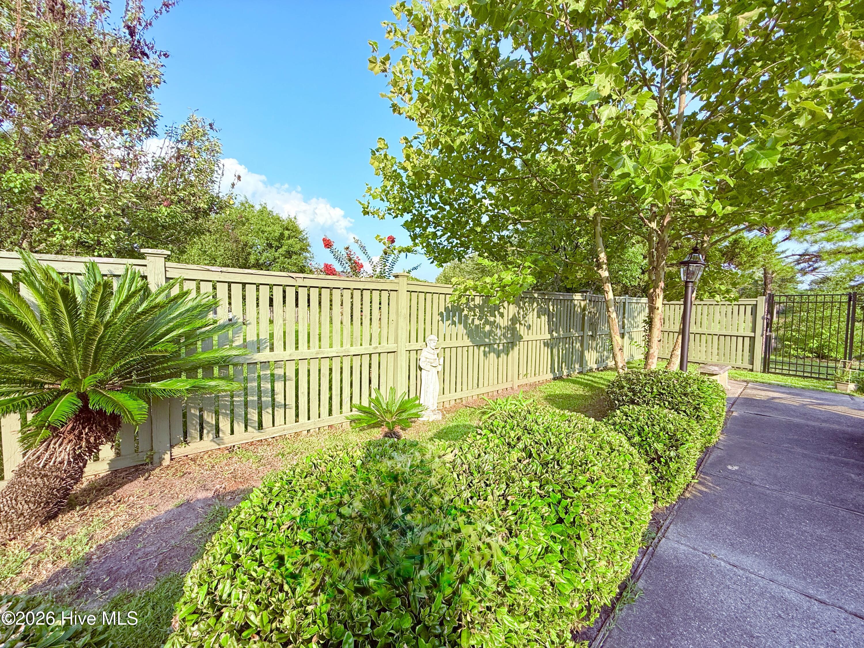 512 Macon Court