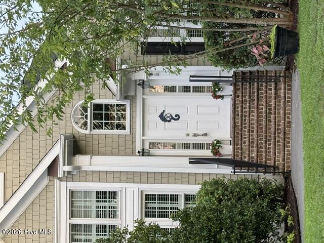 512 Macon Court