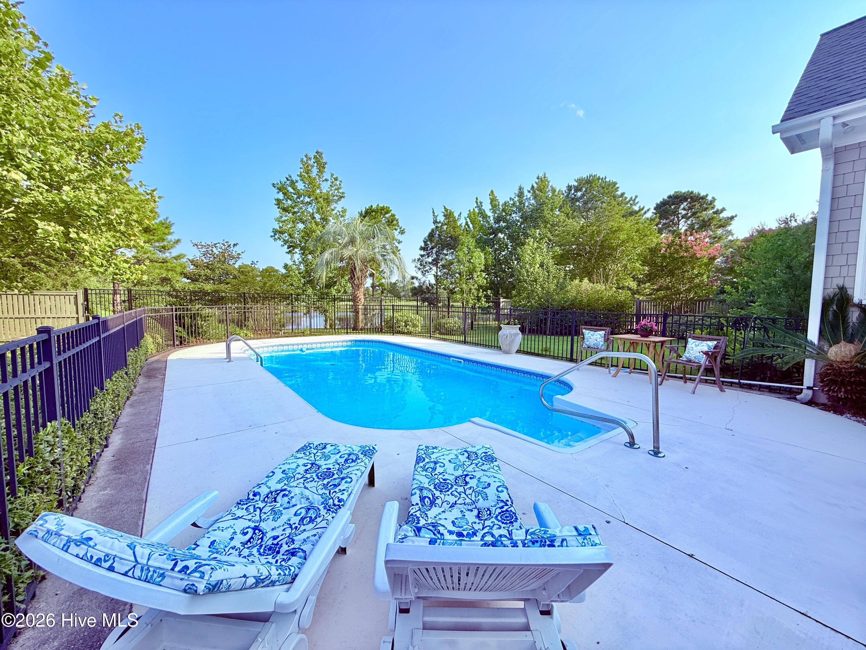 512 Macon Court