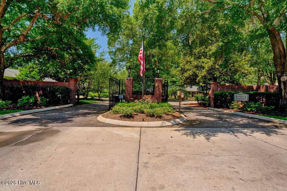 1910 Le Gare Court