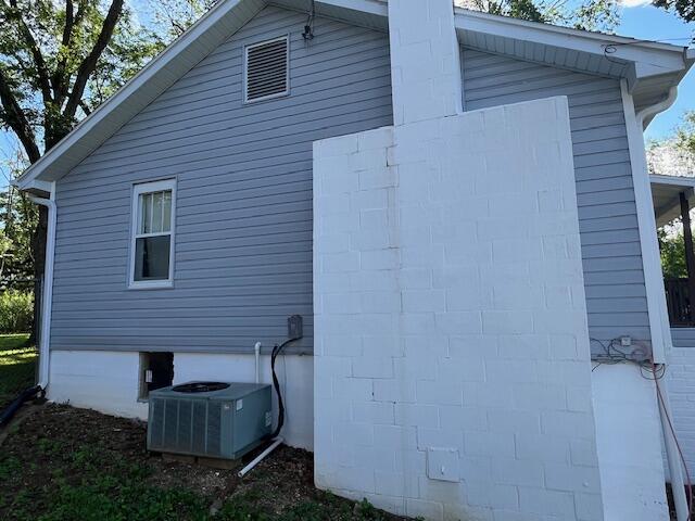 404 E 6th Street