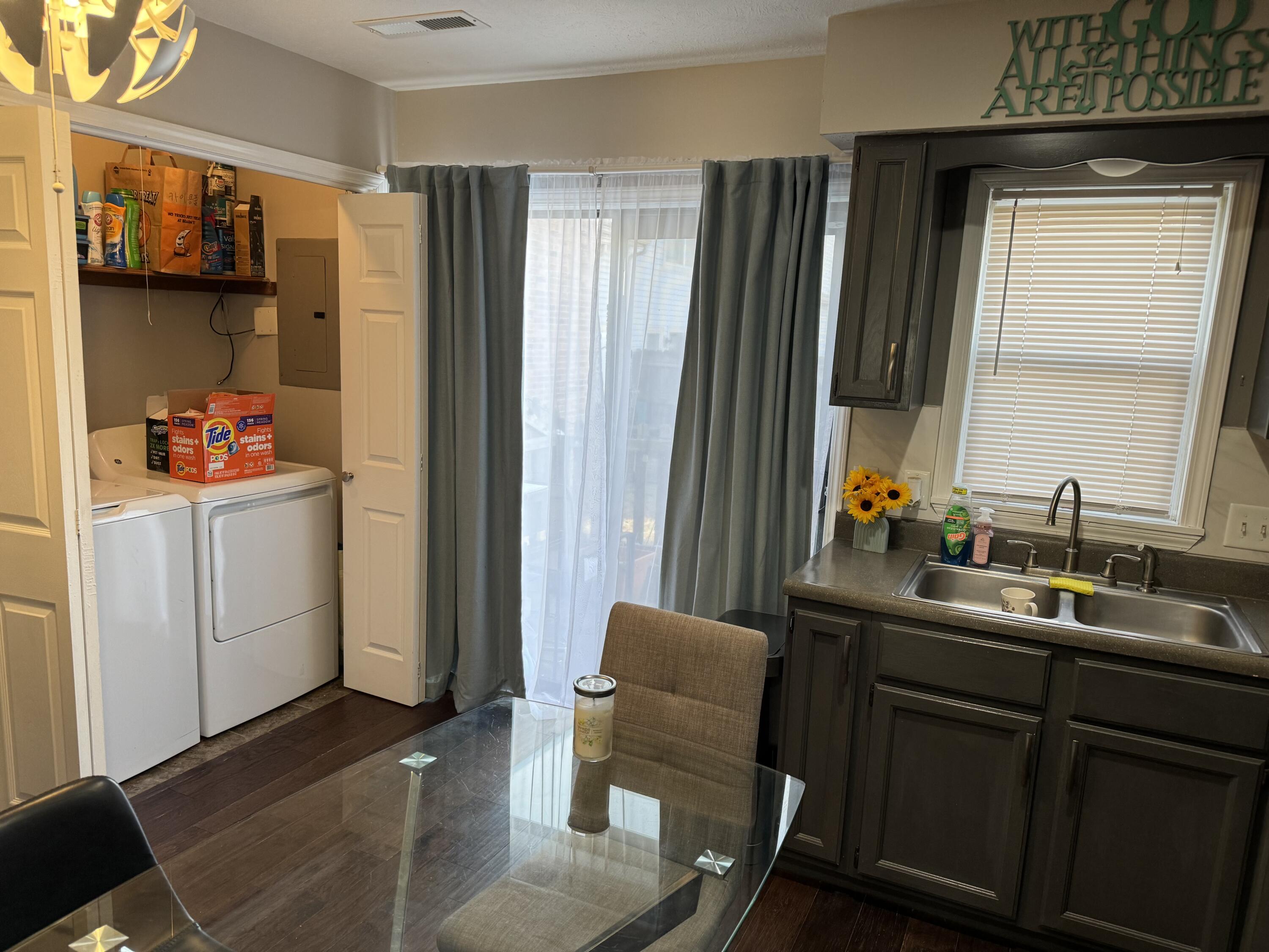 2700 S Ingram Mill Road Unit: 8