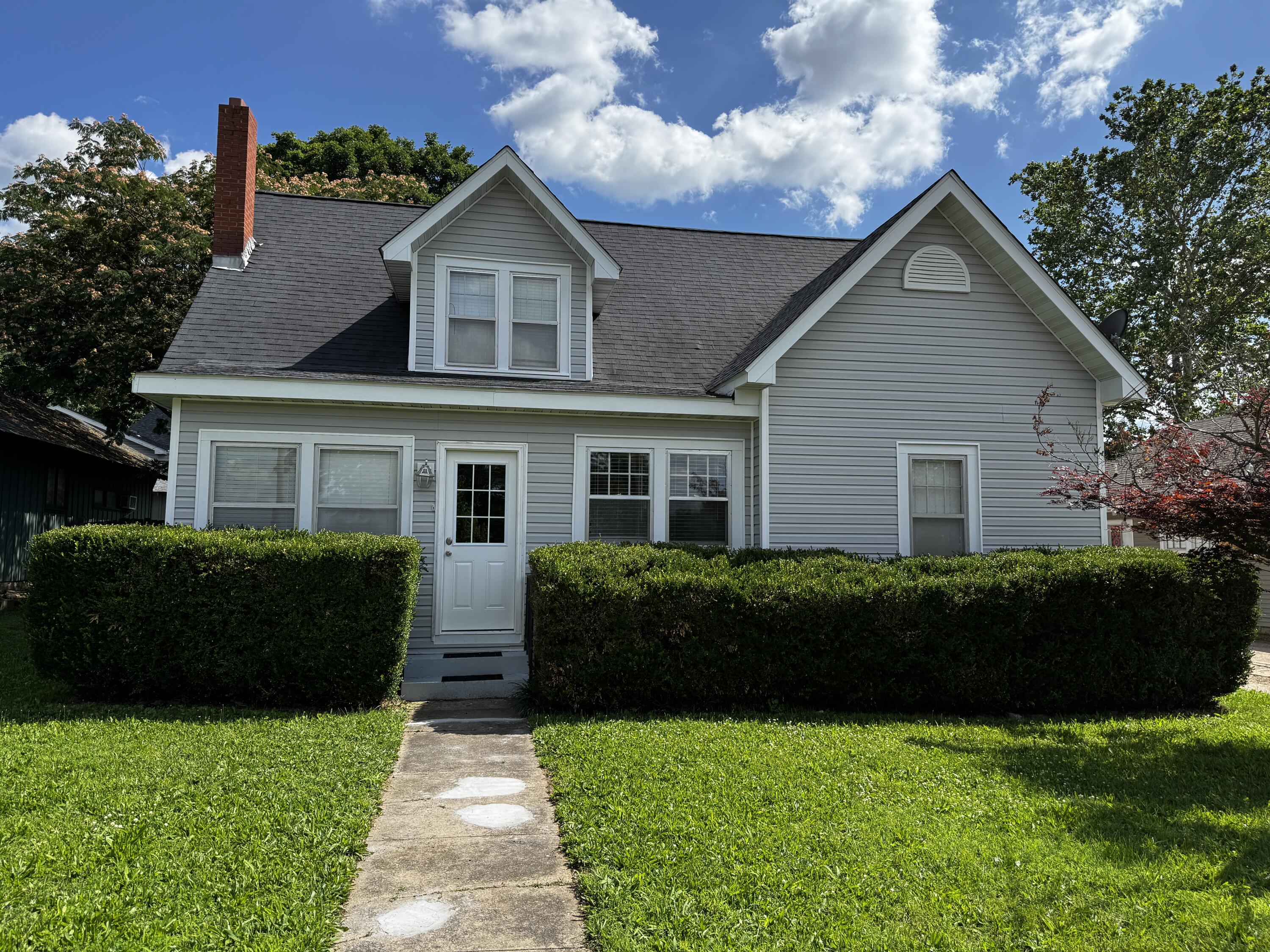 718 W Main Street