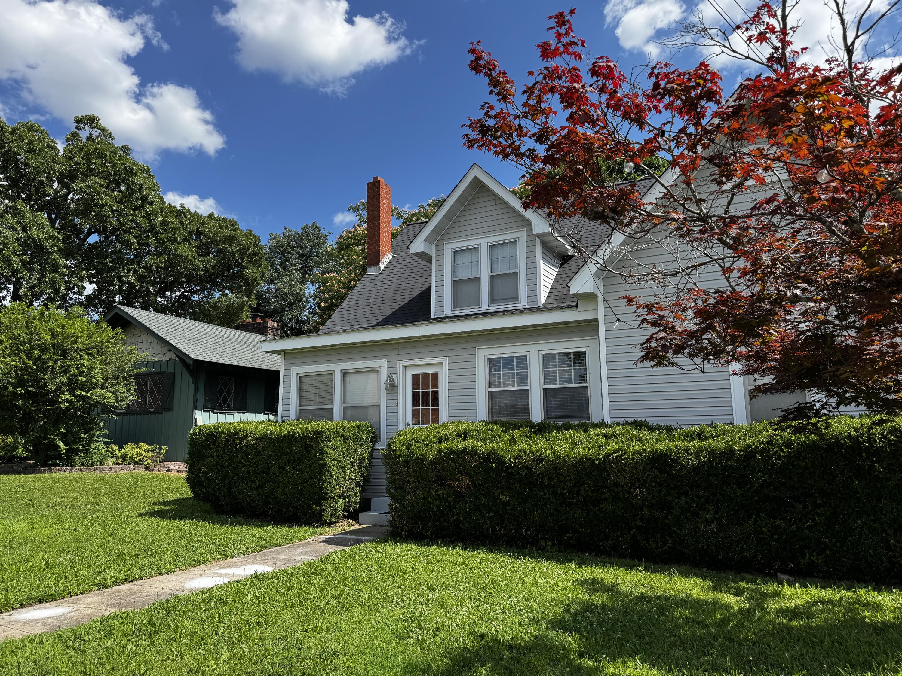 718 W Main Street