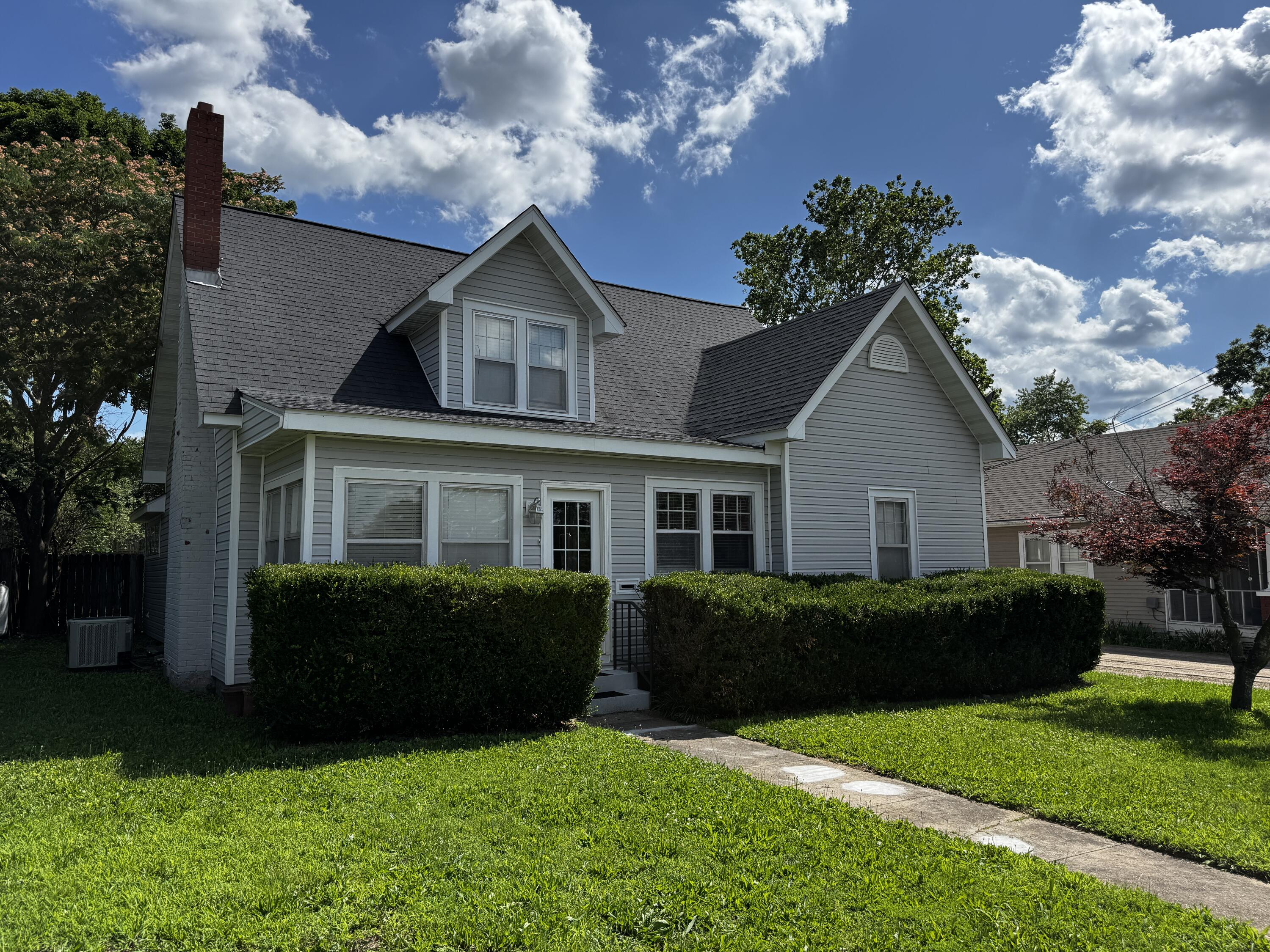 718 W Main Street