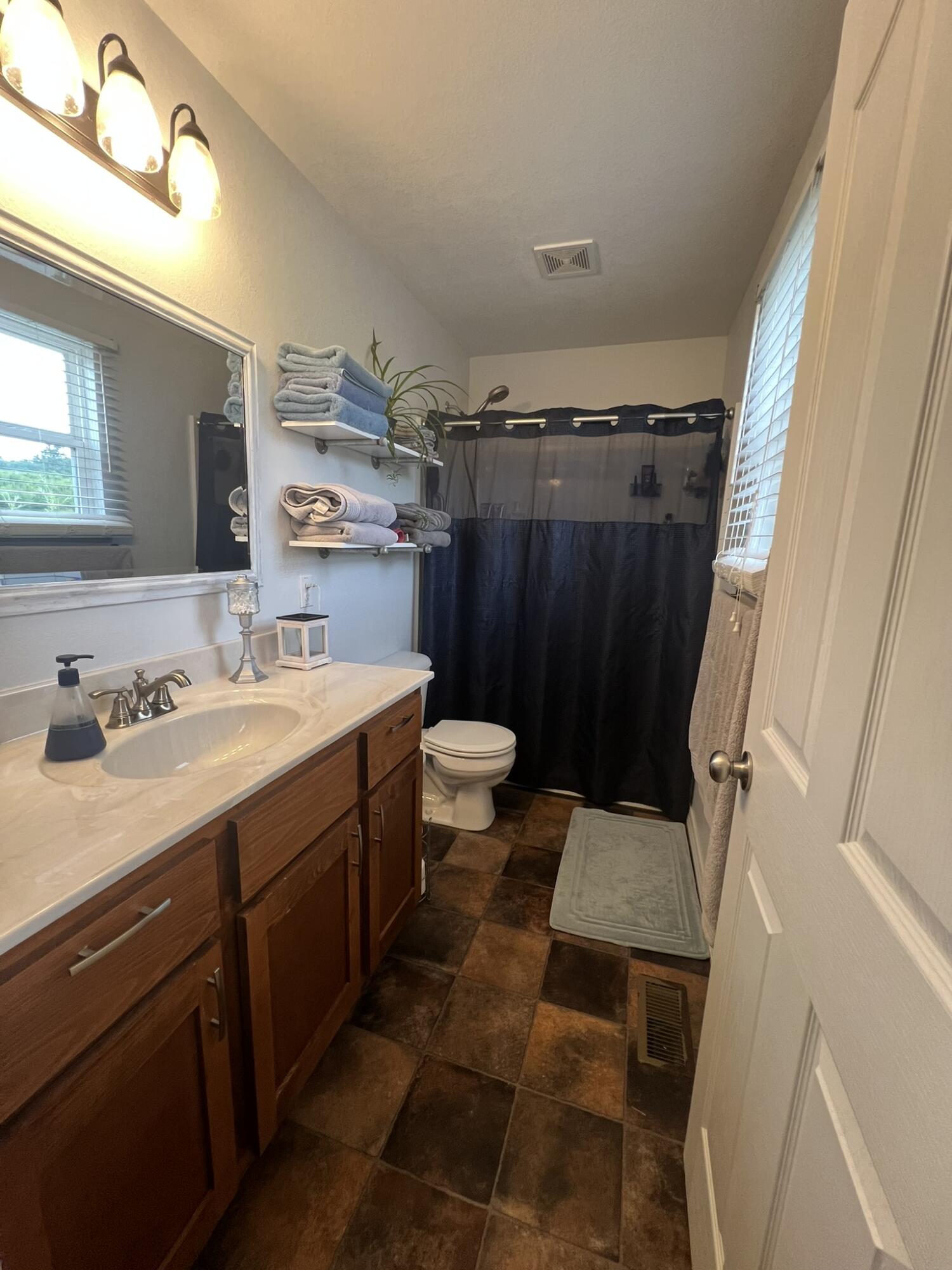 1604 Luna Drive