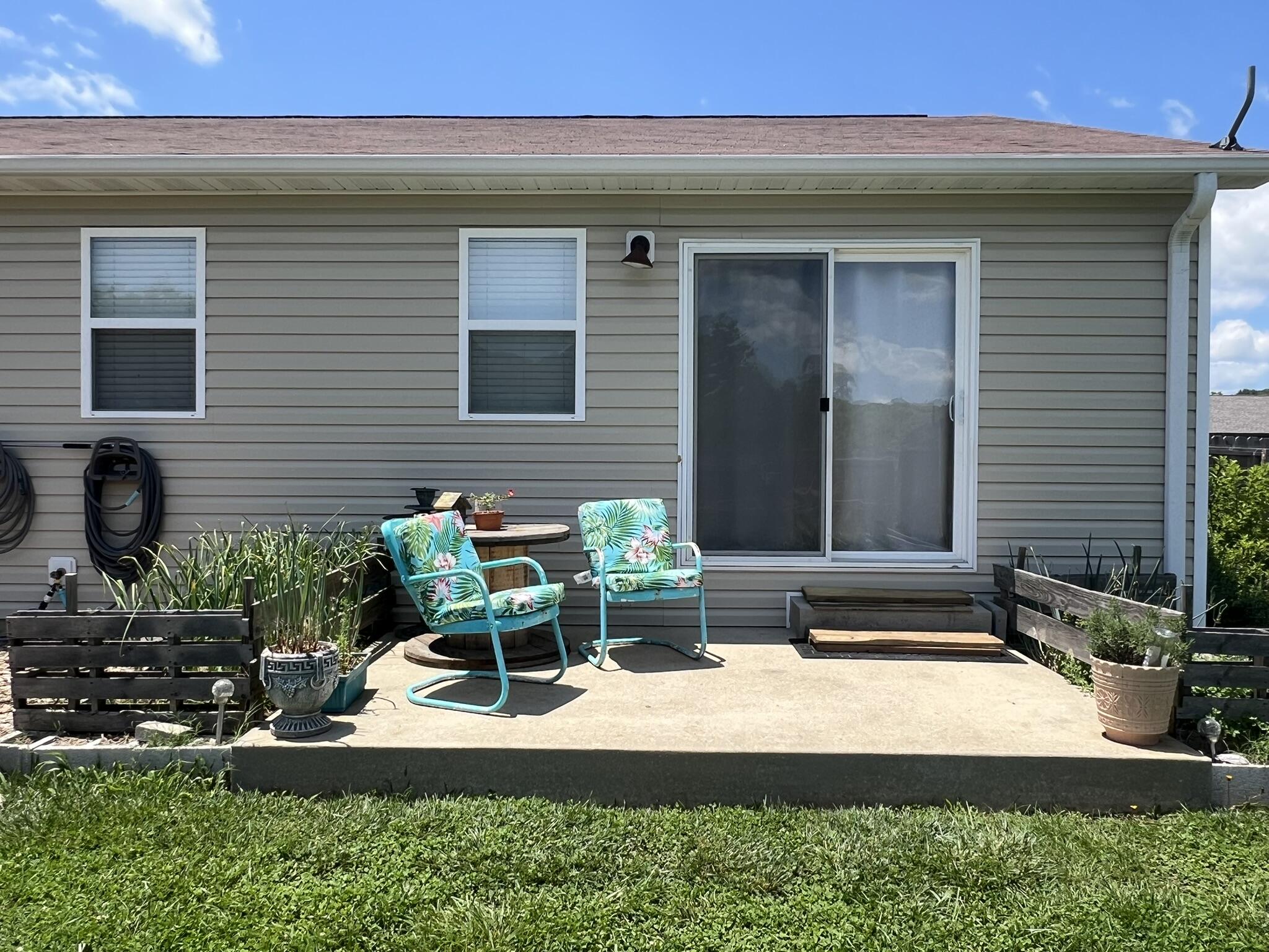 1604 Luna Drive