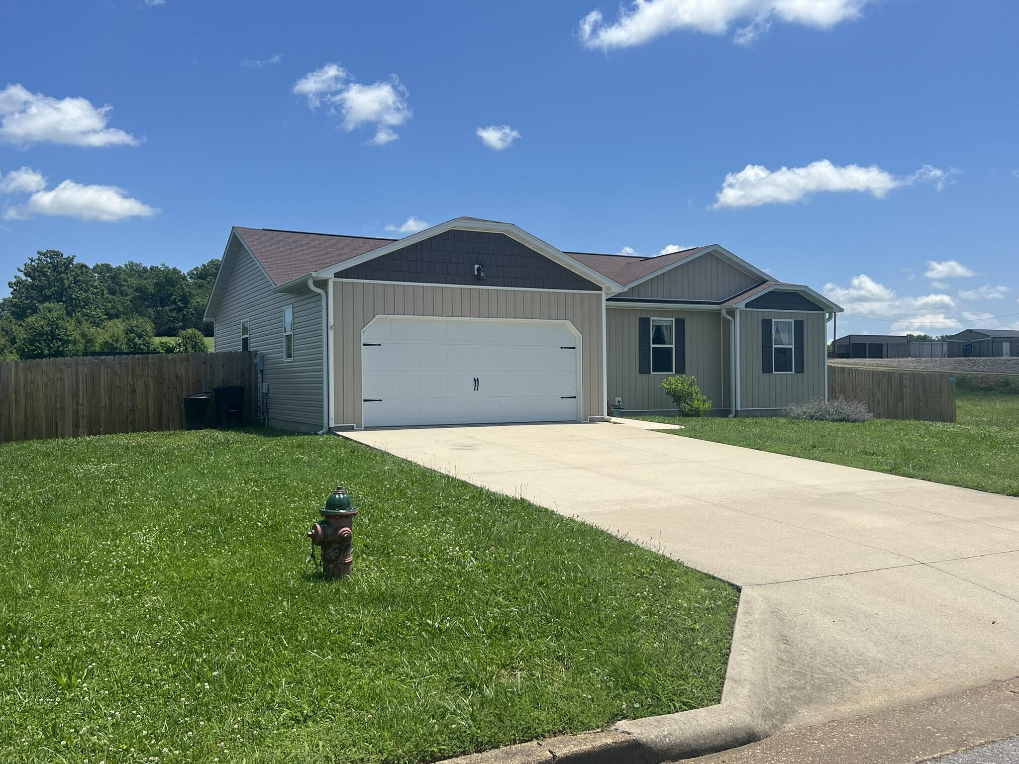 1604 Luna Drive